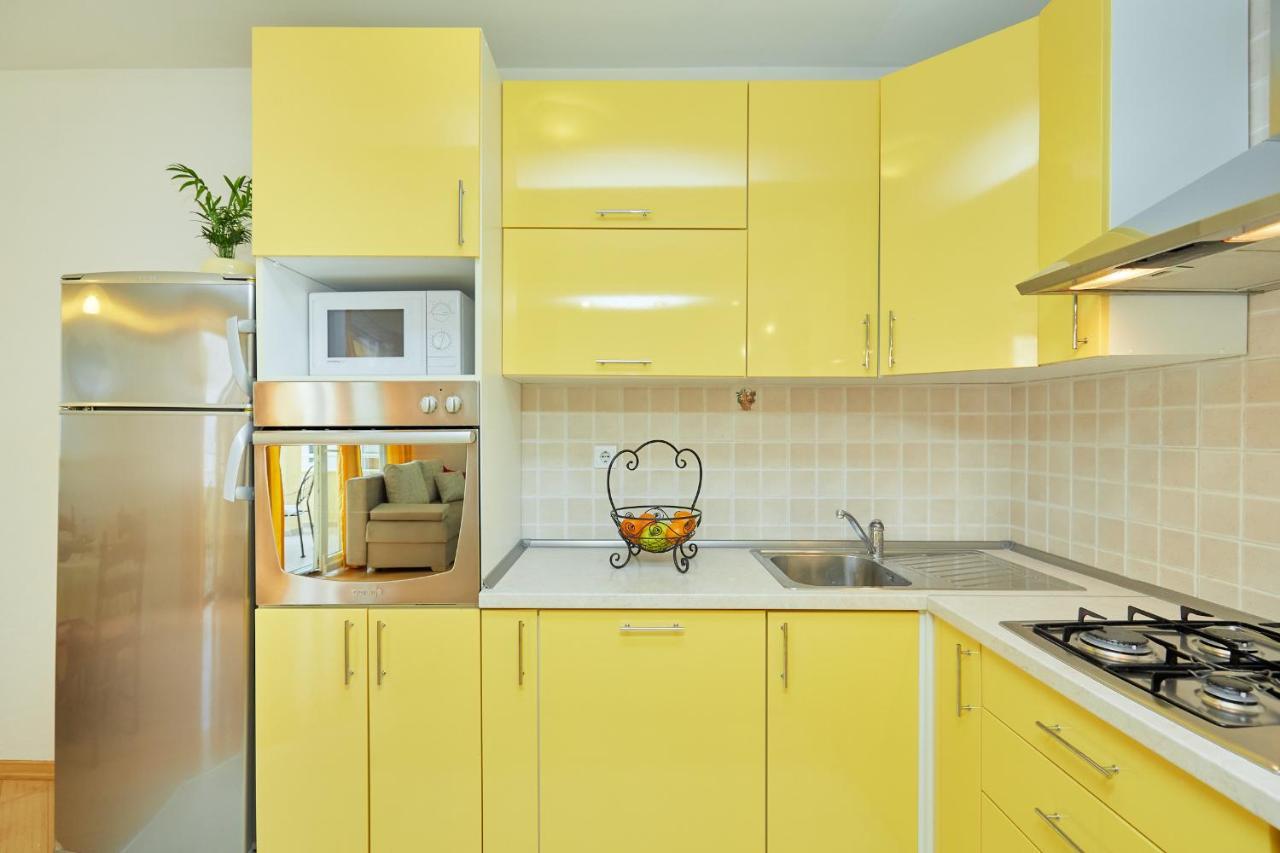 Apartments Zelic Tučepi Rum bild