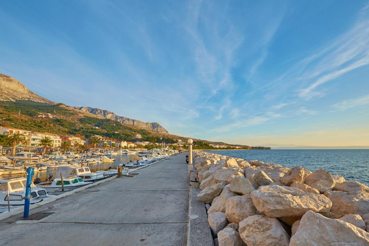 Apartments Zelic Tučepi Exteriör bild