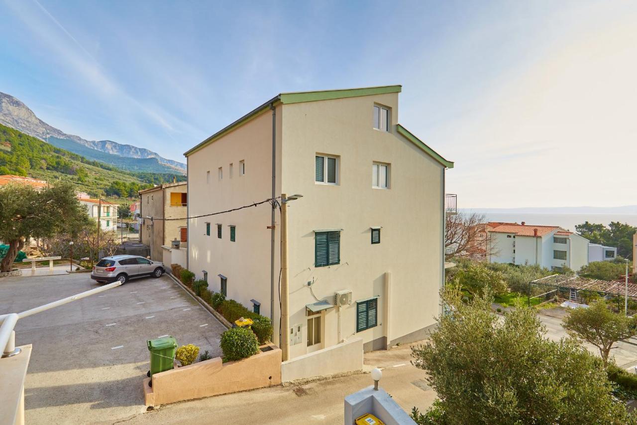 Apartments Zelic Tučepi Exteriör bild